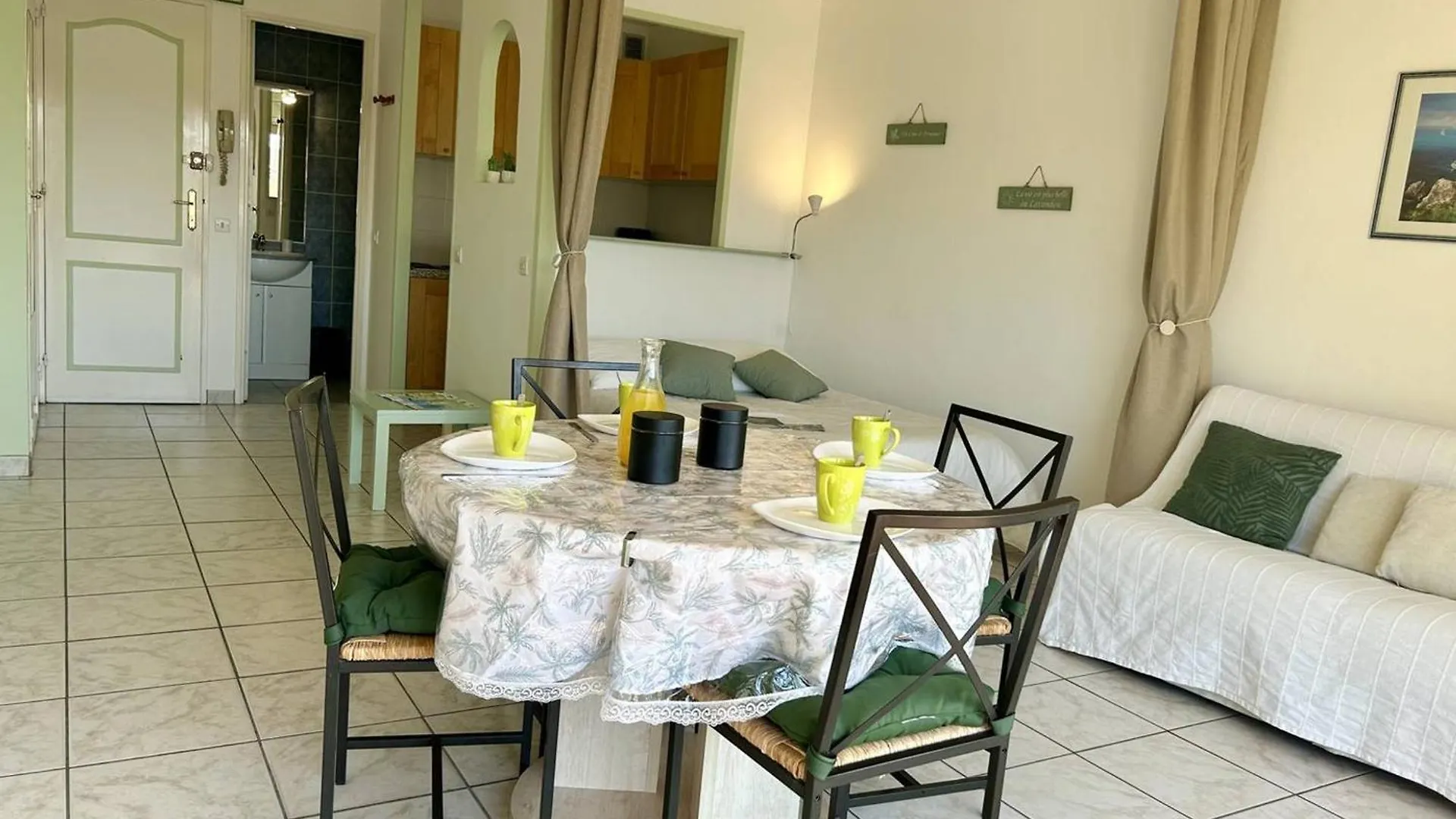 Studio Au Lavandou, Terrasse, Climatisation, Proche Plage - Fr-1-251-857 Le Lavandou 0*,  Γαλλία